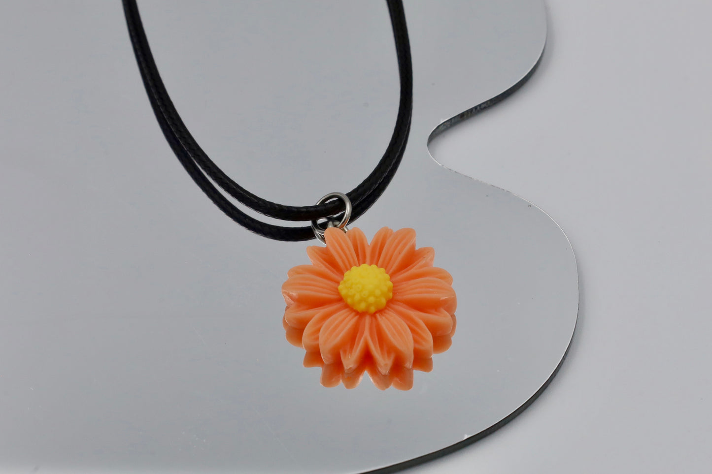 🌼 Collier Marguerite FunVibe – Couleurs éclatantes