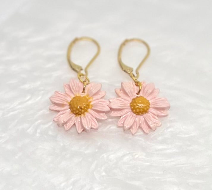 Boucles d’oreilles Marguerite en argile