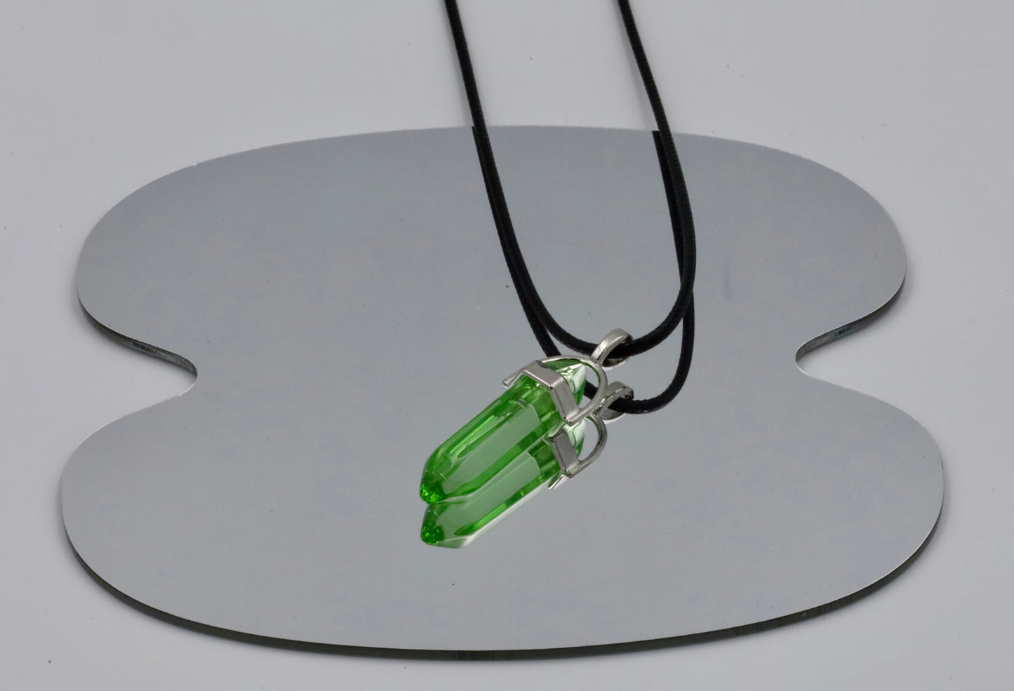 Collier en corde – Pendule cristal