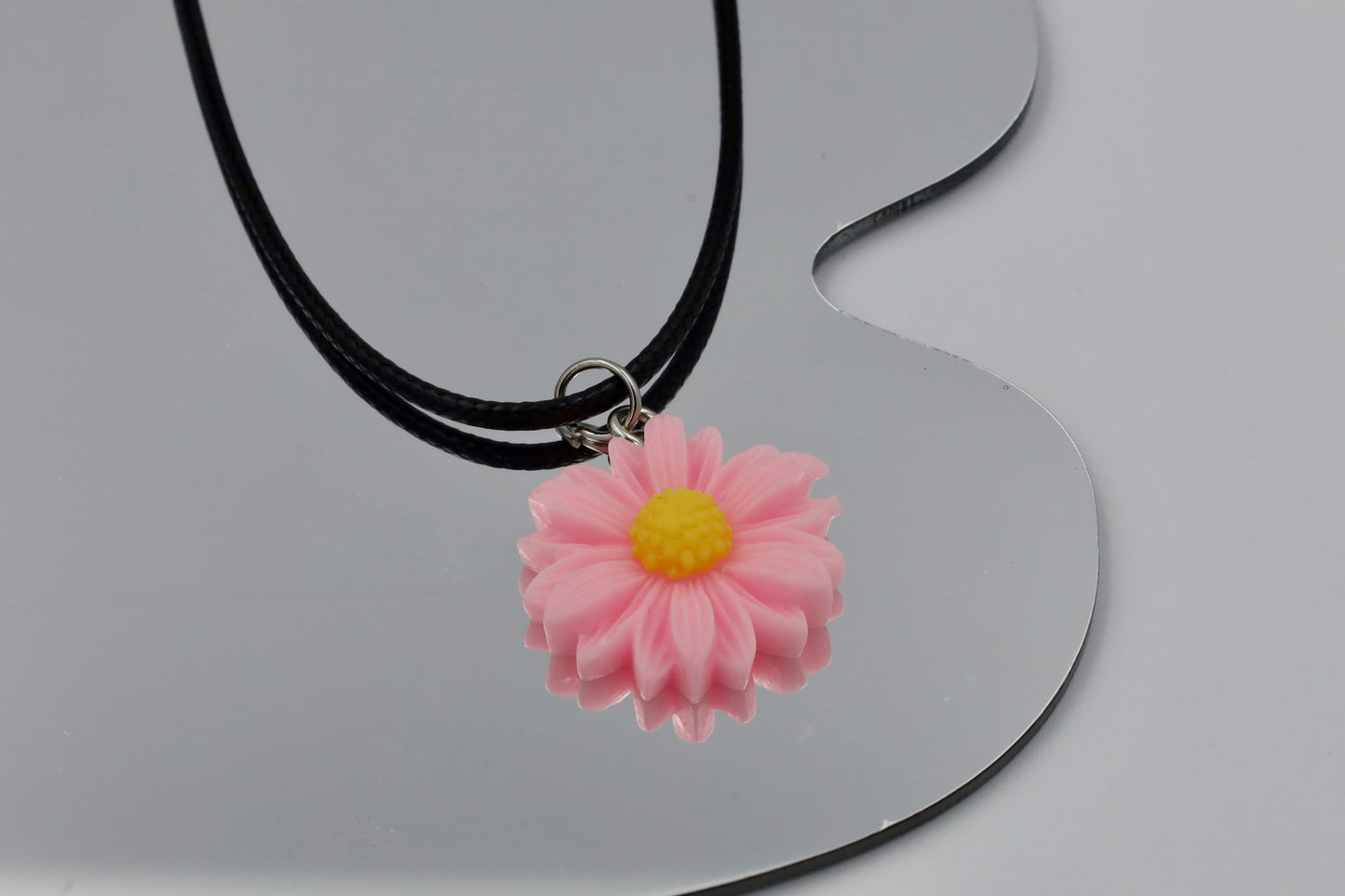 🌼 Collier Marguerite FunVibe – Couleurs éclatantes
