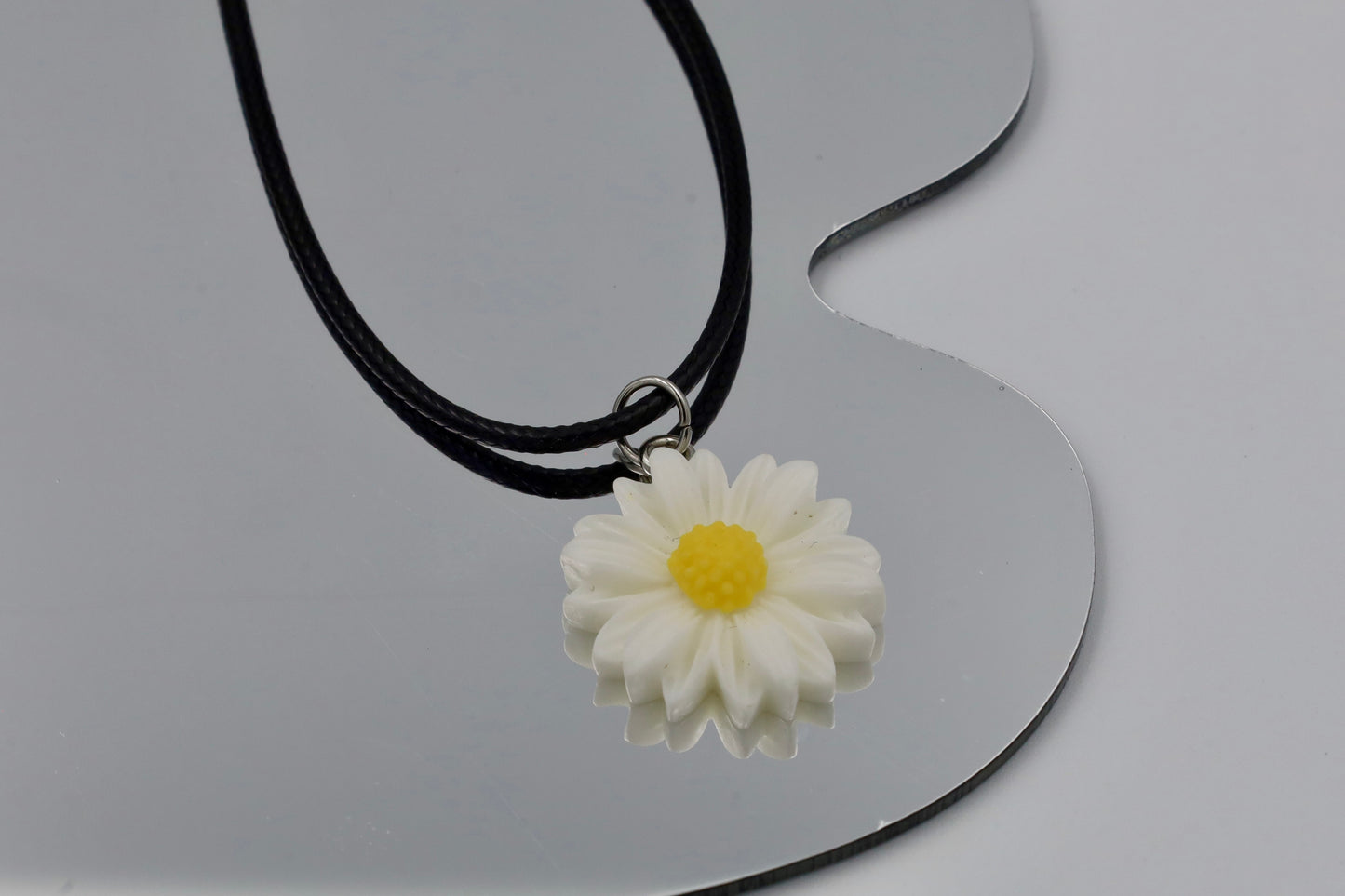 🌼 Collier Marguerite FunVibe – Couleurs éclatantes