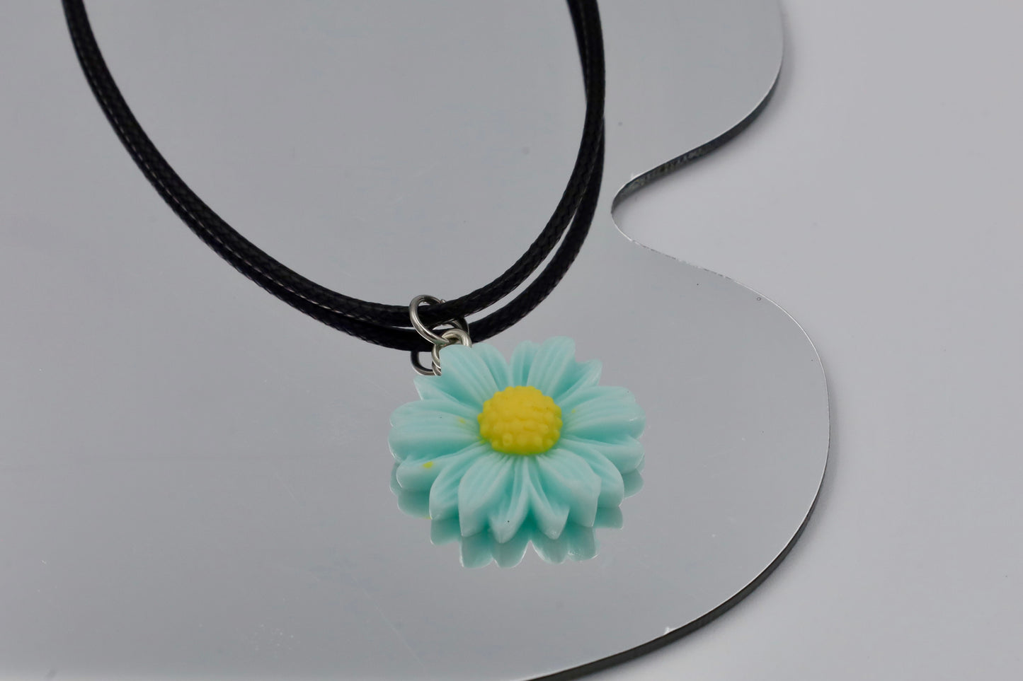 🌼 Collier Marguerite FunVibe – Couleurs éclatantes