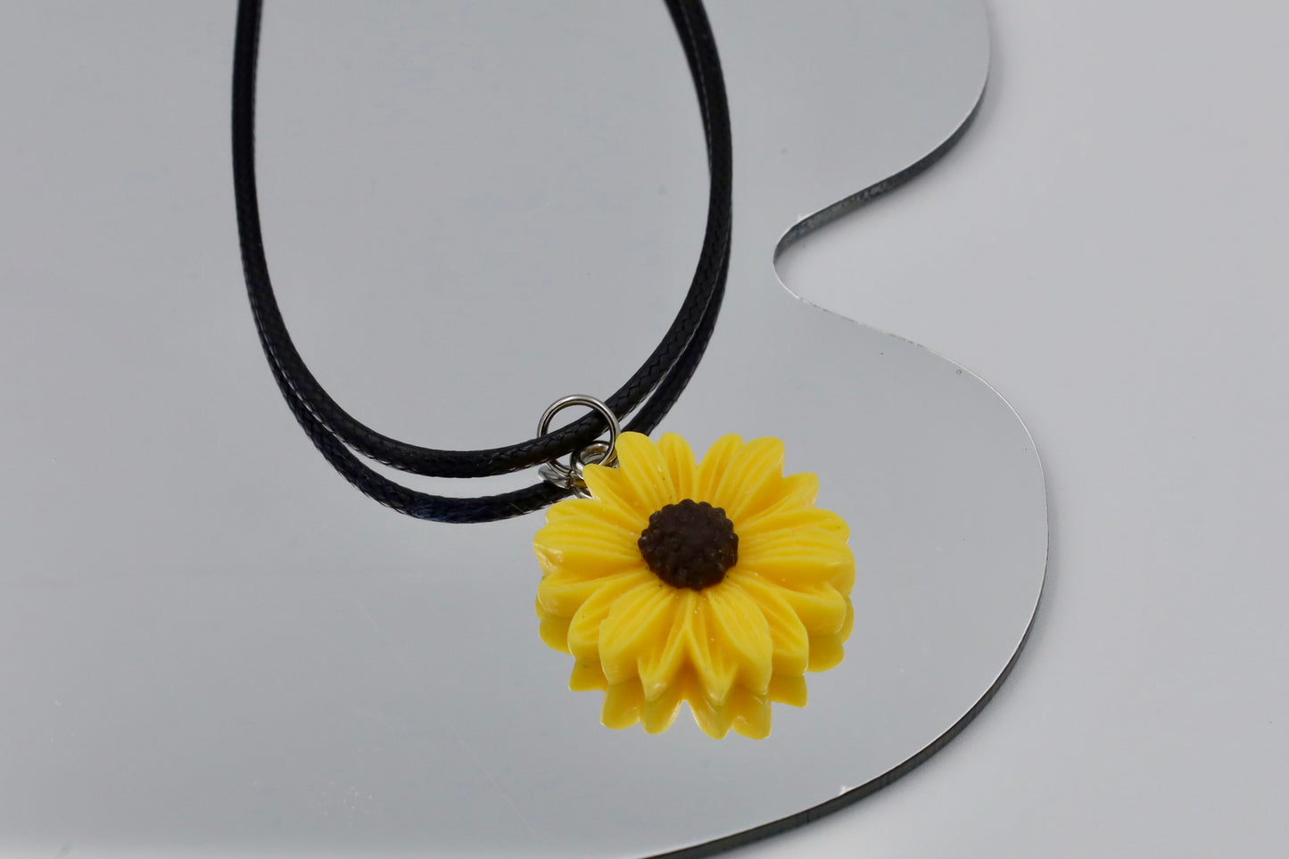 🌼 Collier Marguerite FunVibe – Couleurs éclatantes