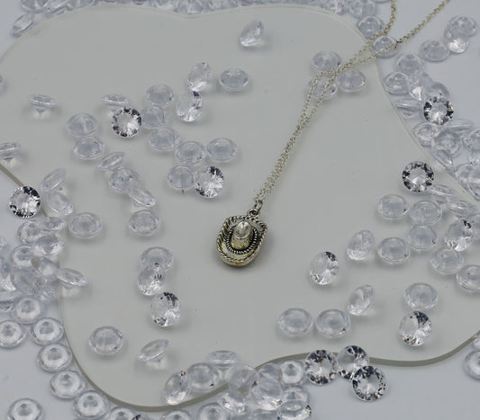 Collier Cowgirl Chic – L’Esprit Western Élégant”