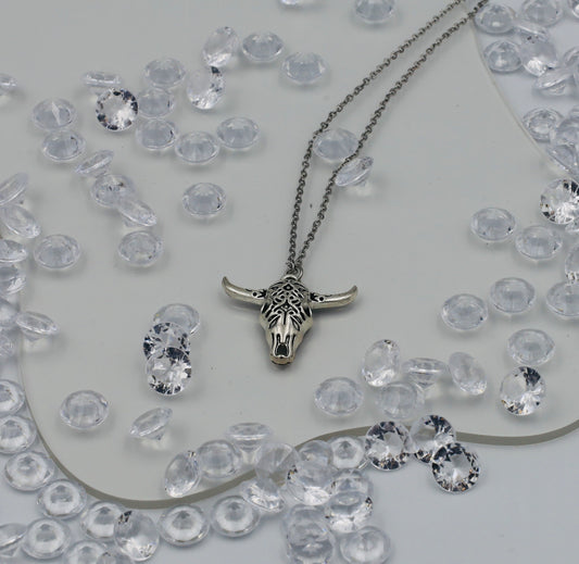 Collier Force Sauvage – Tête de Taureau