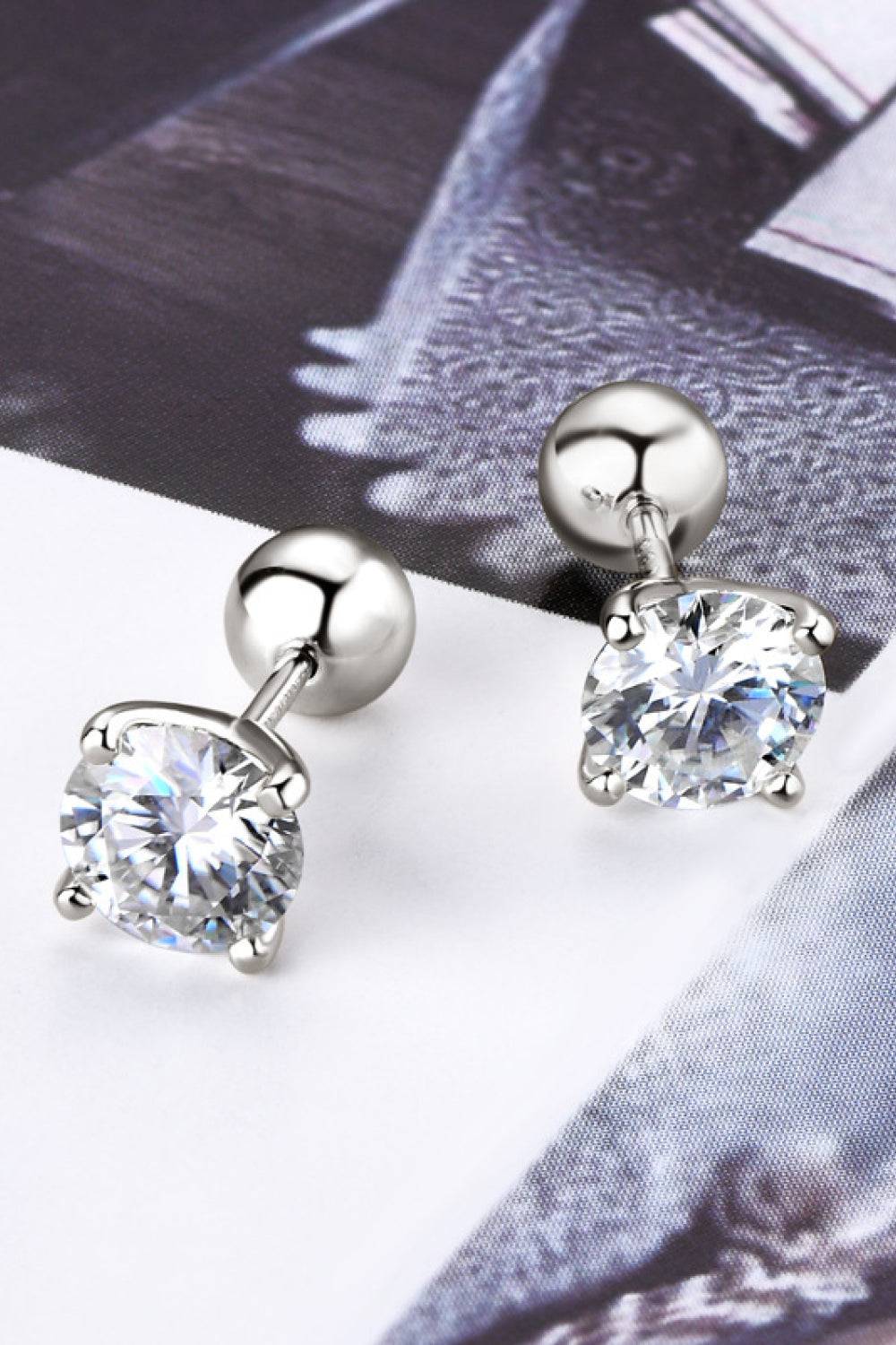 2 Carat Moissanite 925 Sterling Silver Stud Earrings - Creavibe