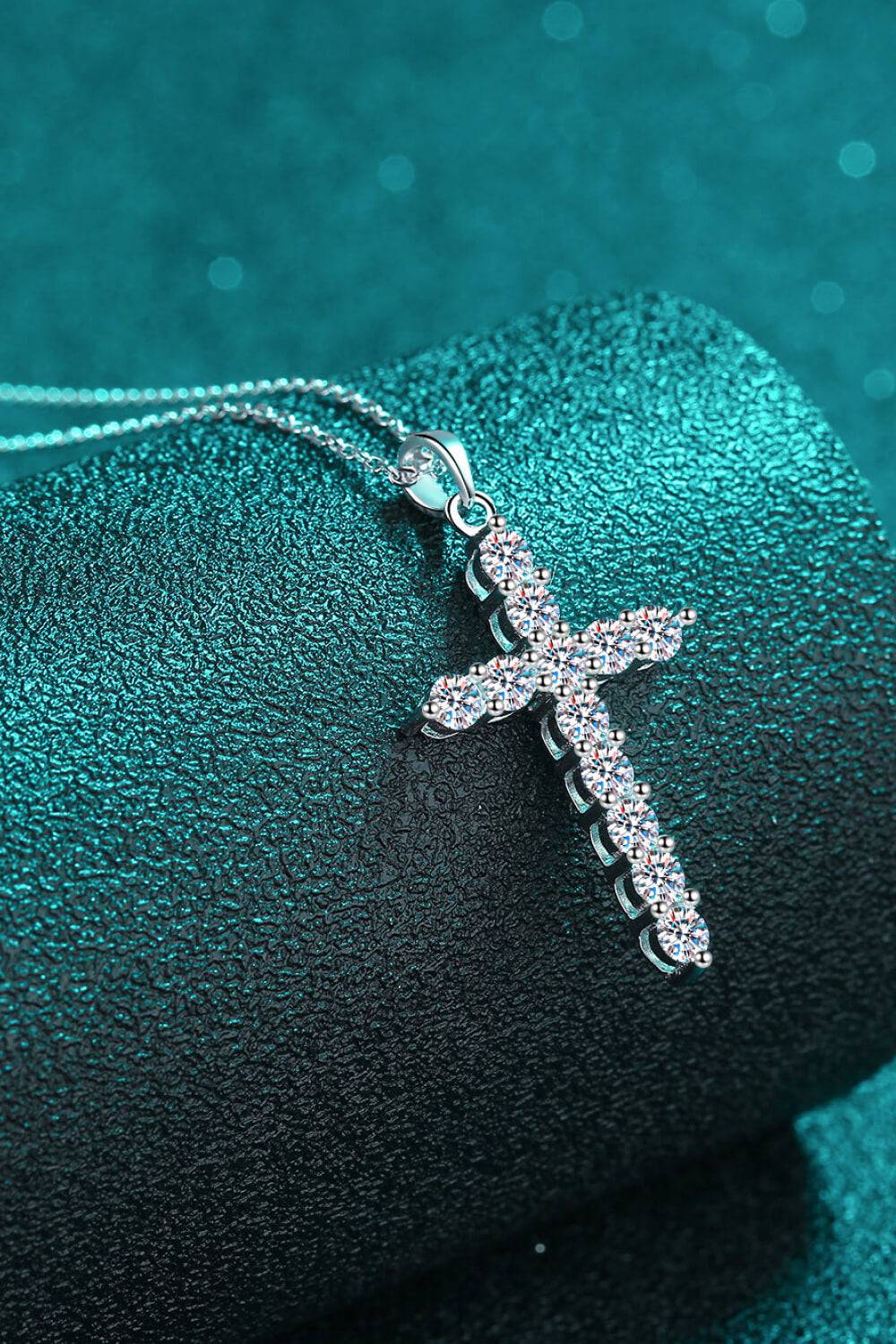 Adored 925 Sterling Silver Cross Moissanite Necklace - Creavibe